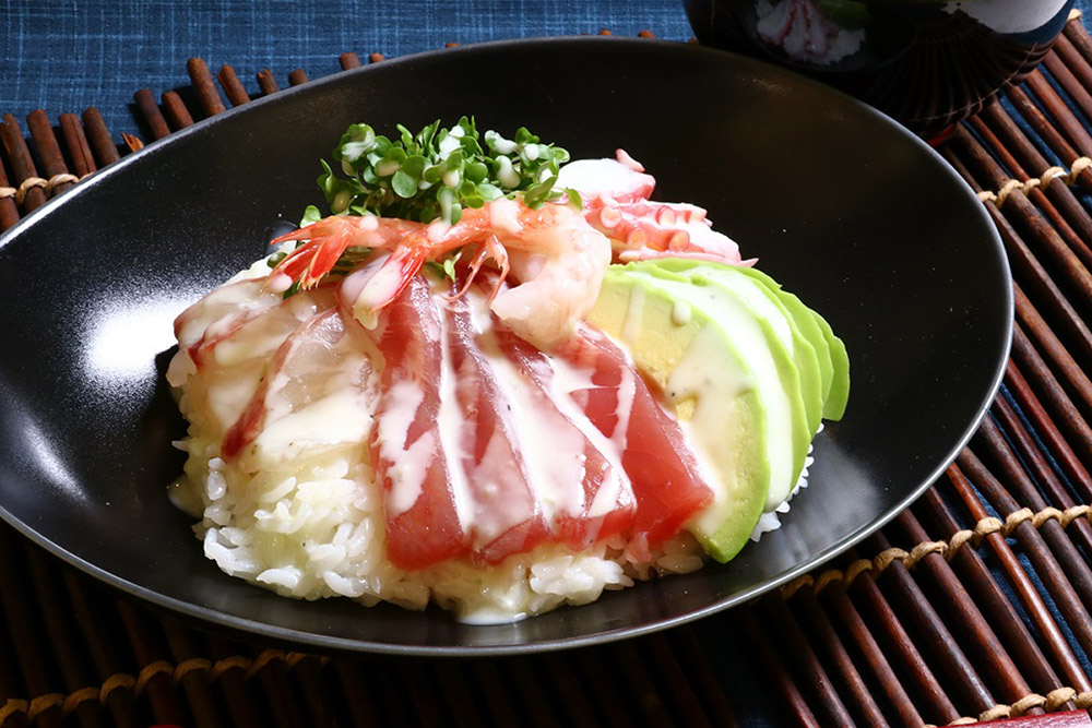 わさび香る洋風海鮮丼